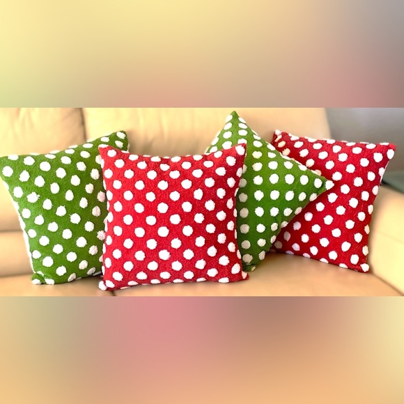Set/2 Plush Jacquard Green White Christmas Polka Dot 18" Pillow Covers New - Picture 4 of 5